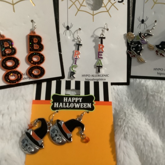 👂 6 pair of HALLOWEEN THEME PIERCED Earrings👂 - Picture 3 of 4